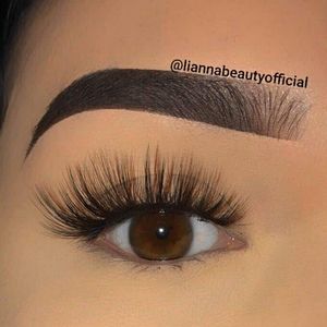 LIANNA BEAUTY FAUX Mink Lashes (Sophisticated)